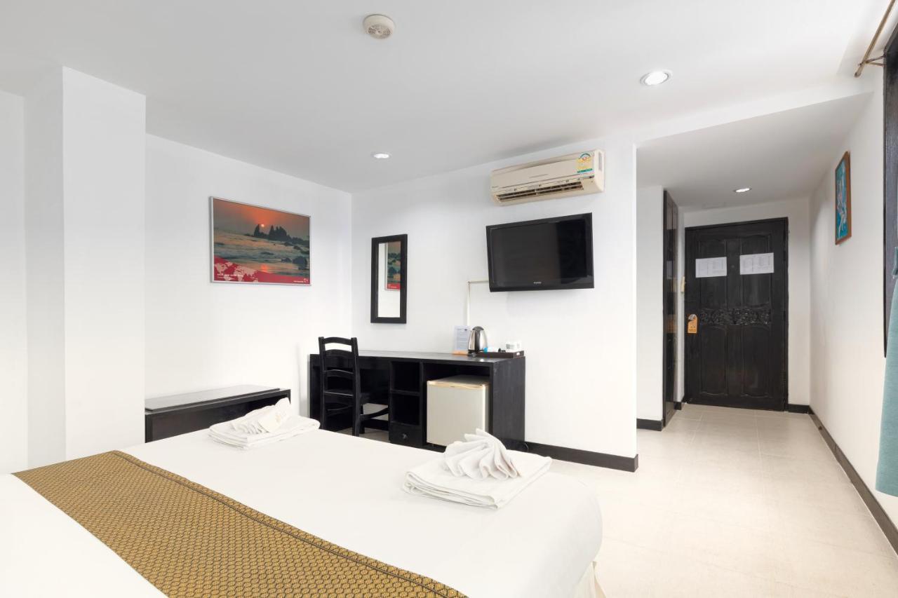 Noble House - 200 Meters Patong Beach Phuket Room photo